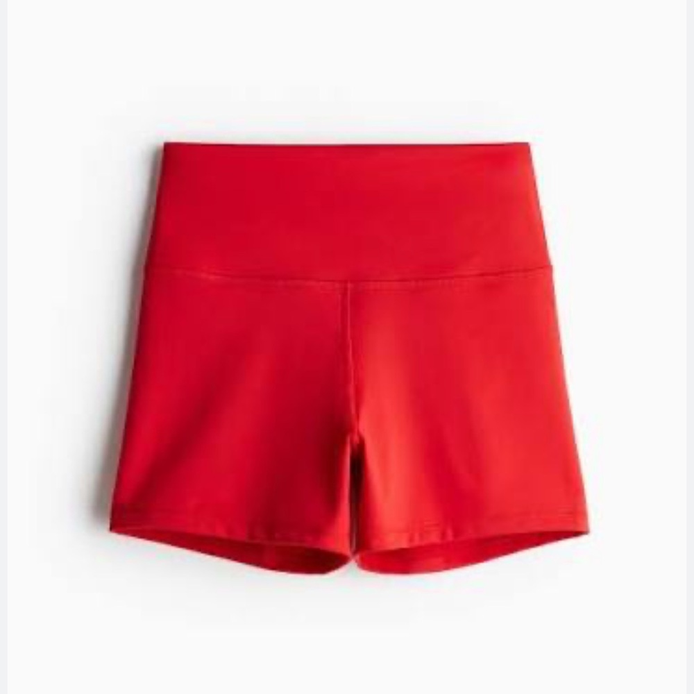 H&M Soft Move shorts in red